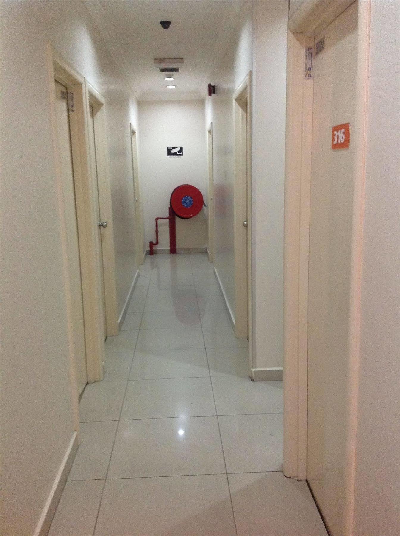 Hotel Traveller Kota Kinabalu Exterior foto